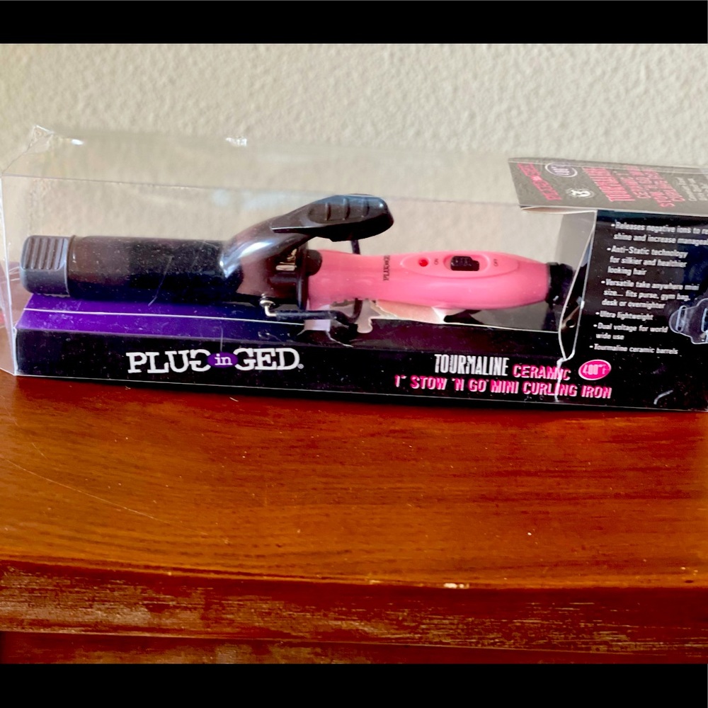 Pink Plugged in portable travel curling iron 1”